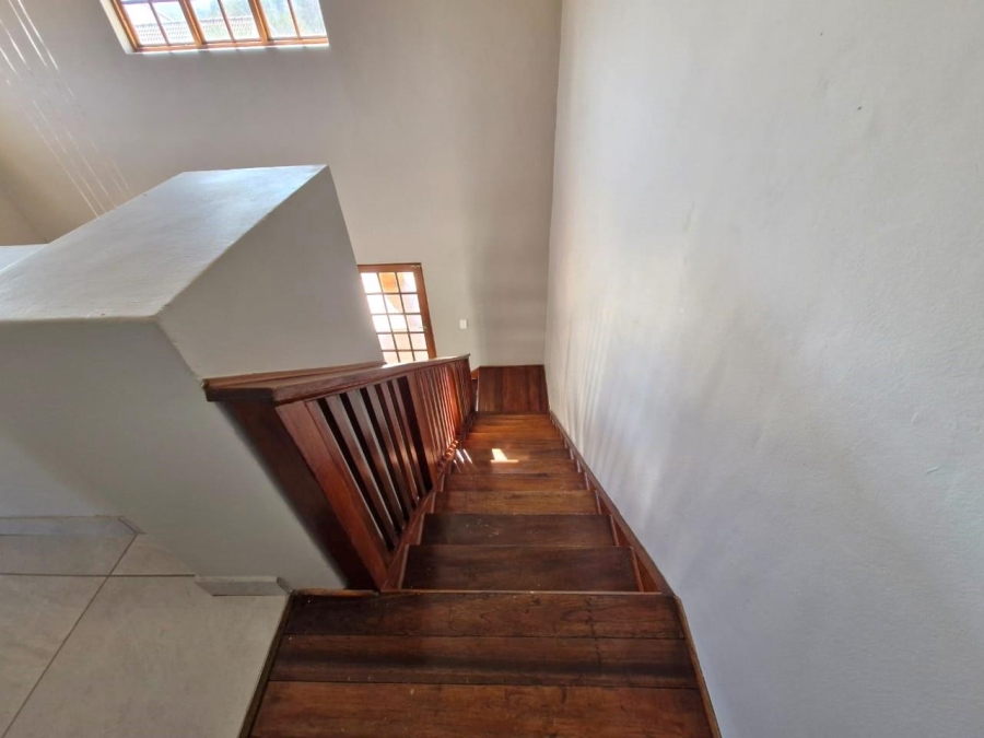 To Let 3 Bedroom Property for Rent in Meerhof North West